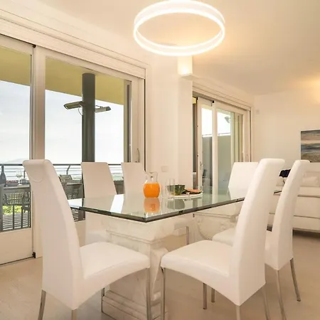 Lakescape - Con Terrazza, Vista E Piscina